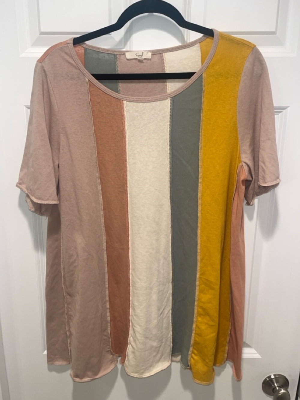 EUC Easel Mineral Washed short Sleeve Crewneck Panel Top Raw Hem Detail tunic - Picture 9 of 9